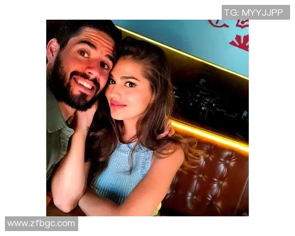 足球明星的爱情故事揭秘：谁才是最专一的真爱典范